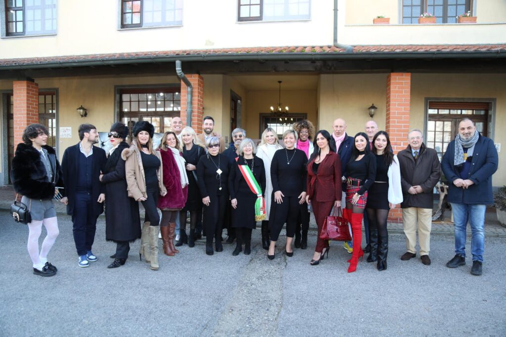 Gatti : tutti presenti all'inaugurazione