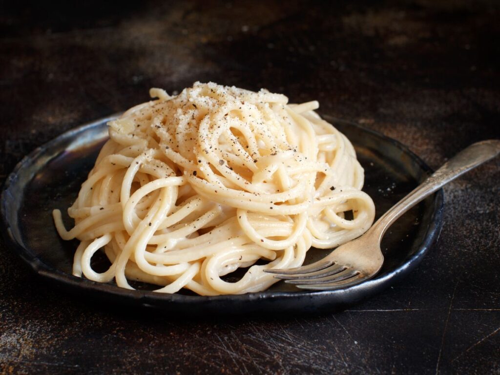 Pasta cacio e pepe